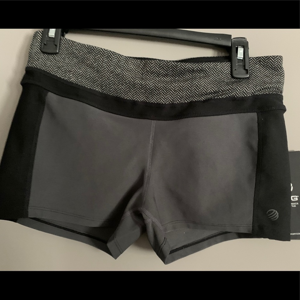 NEW! MPG running compression shorts